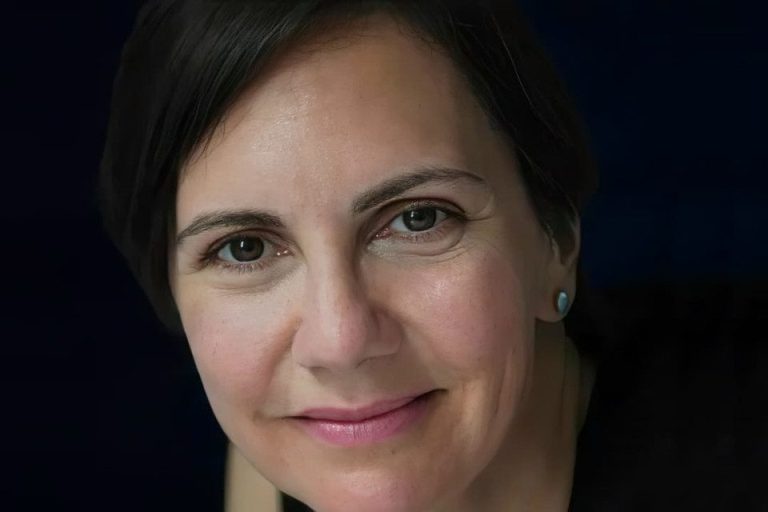 Lisa Gibbs, President /CEO, Pulitzer Centre